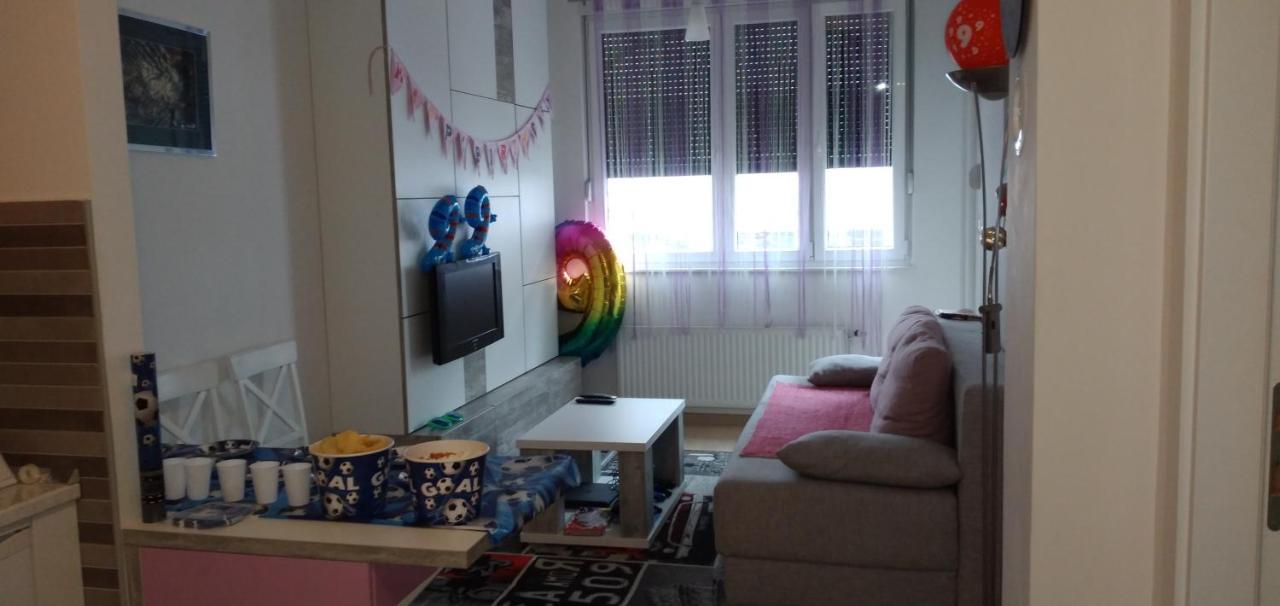 Apartman Ladybug บันยาลูกา ภายนอก รูปภาพ