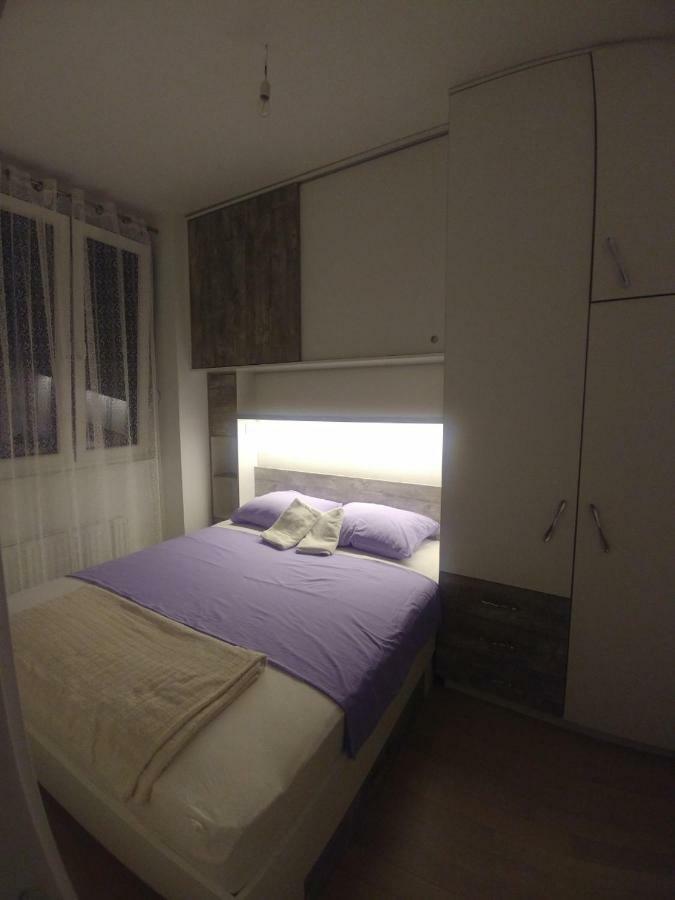 Apartman Ladybug บันยาลูกา ภายนอก รูปภาพ